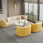 طقم كنب مع طاولة قهوة