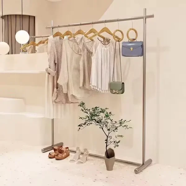 علاقة-ملابس-