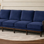 كنب لغرفة المعيشة بتصميم عتيق