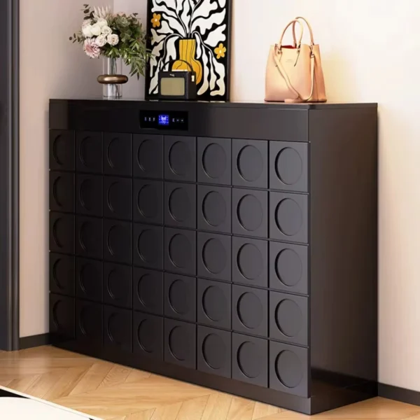 خزانة أحذية بتصميم ذكي