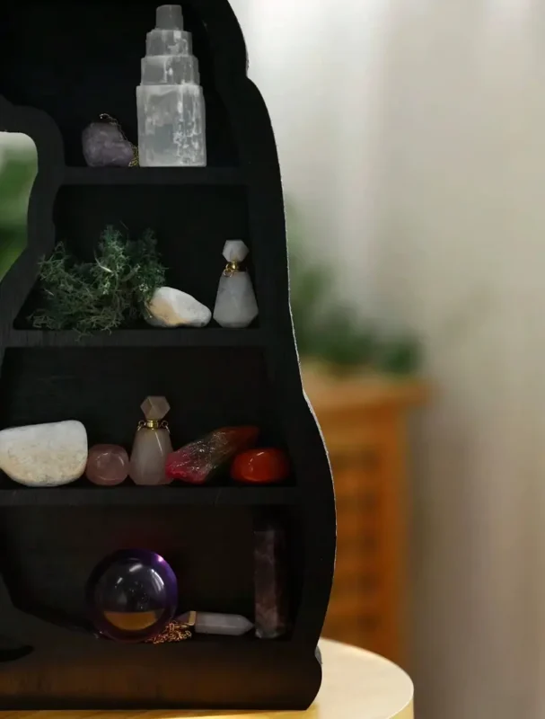 خزانة بار على شكل قطة 