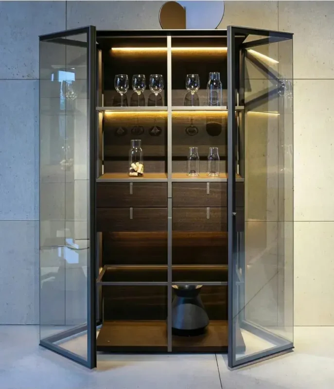 كوفي كورنر فاخر شفاف 