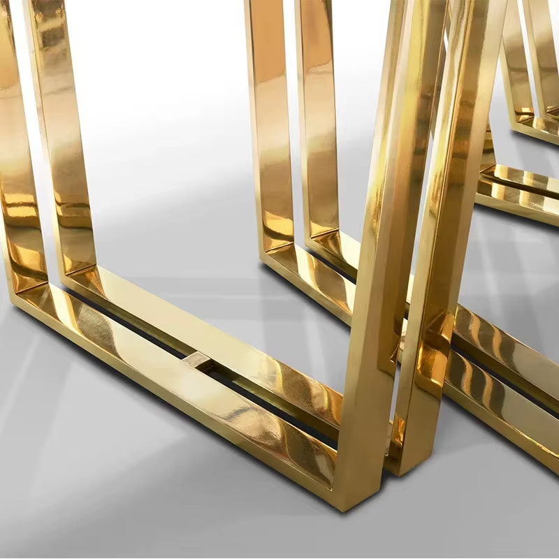 طاولة طعام أنيق بتصميم عصري