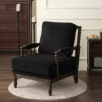 كرسي منفرد يتميز بالرقي و اللمسة الريفية