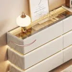 بوفيه مودرن مع اضاءة مميزة